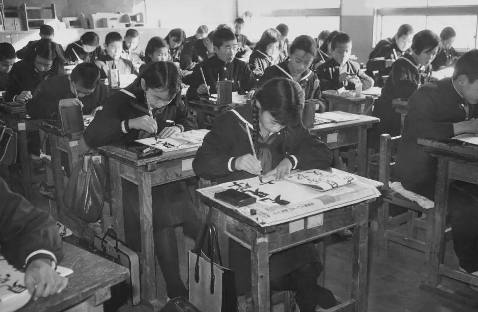 Sinh viên học tiếng Anh tại Bùi Thị Diệu Linh